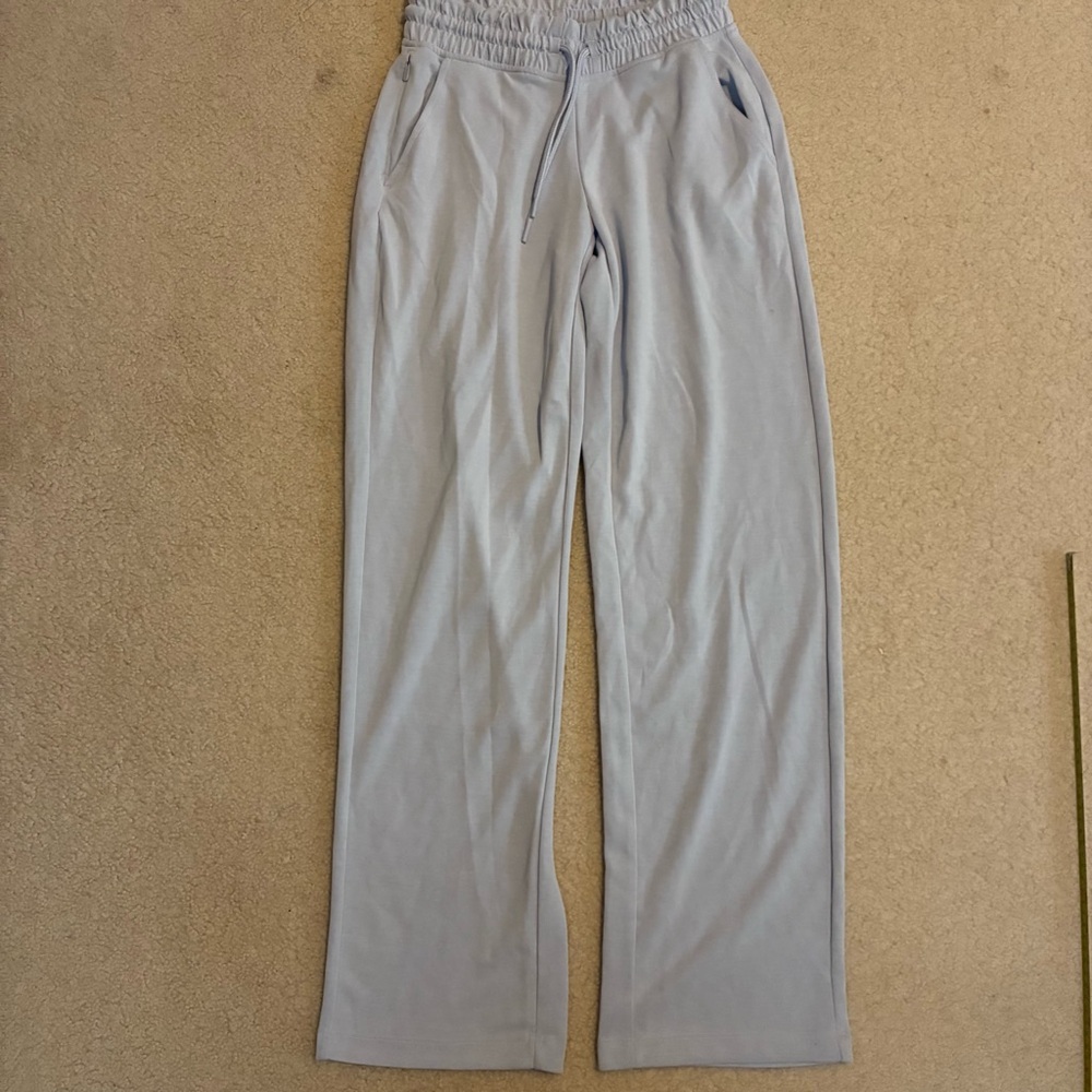 NWOT Athleta Seasoft Mid Rise Straight Pant Size XXS in Gossamer Blue